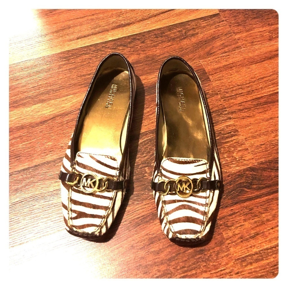 COPY -  Michael Kors animal print flats!